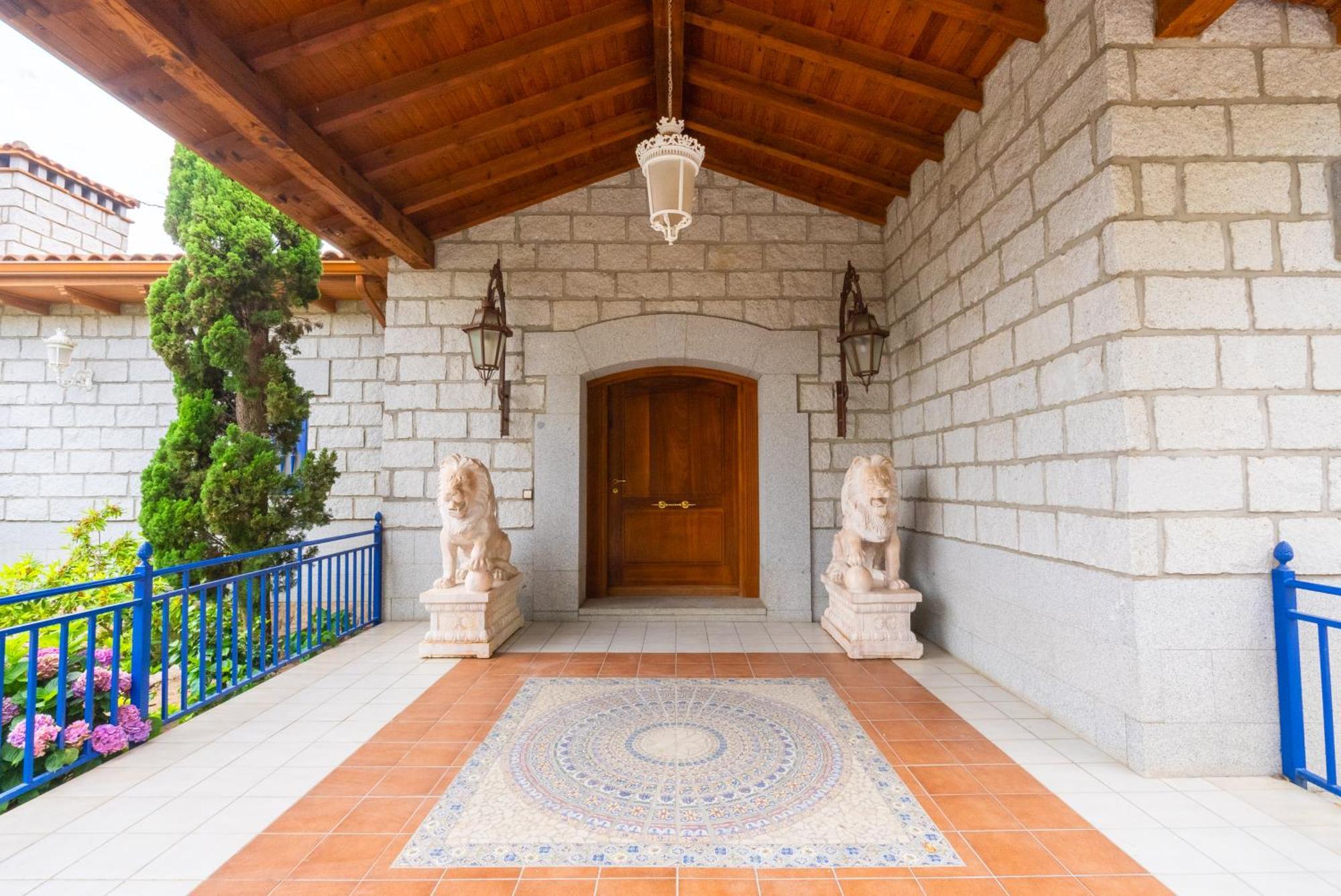 Mansion Con Jacuzzi A 40 Grados, Gran Piscina Y Padel Vila El Tiemblo Exterior foto